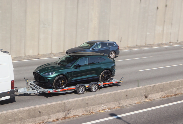 Aston Martin DBX707
