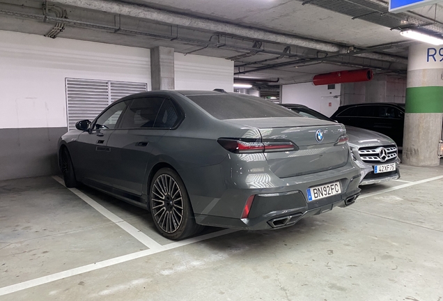 BMW M760e xDrive