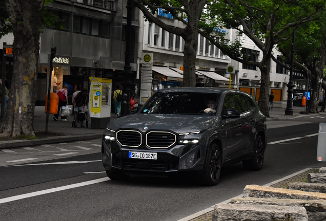 BMW XM G09