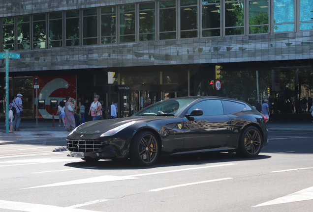 Ferrari FF