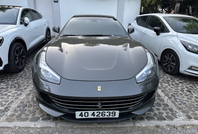 Ferrari GTC4Lusso