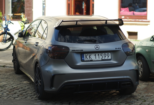Mercedes-AMG A 45 W176 2015