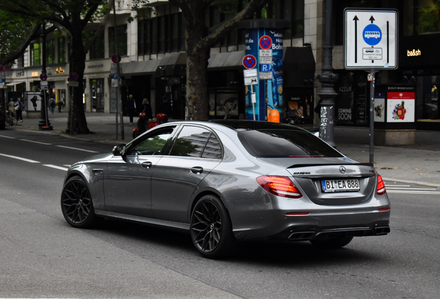 Mercedes-AMG E 63 S W213