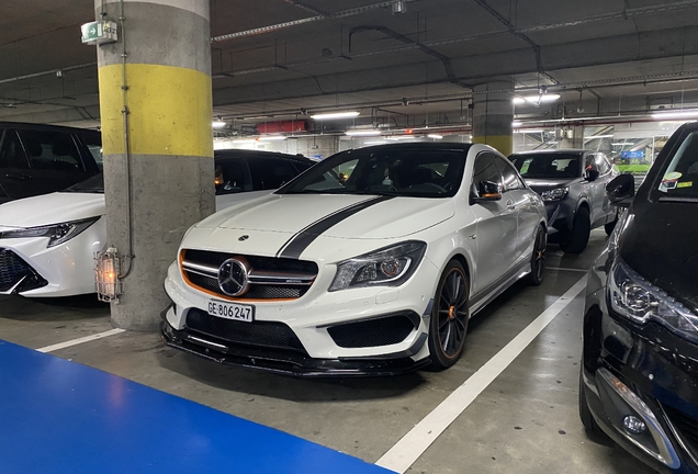 Mercedes-Benz CLA 45 AMG OrangeArt Edition C117