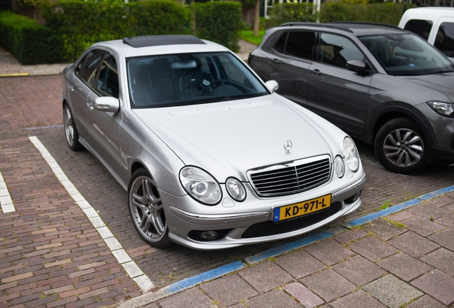 Mercedes-Benz E 55 AMG