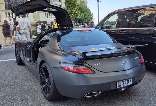 Mercedes-Benz SLS AMG GT Final Edition