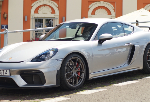 Porsche 718 Cayman GT4