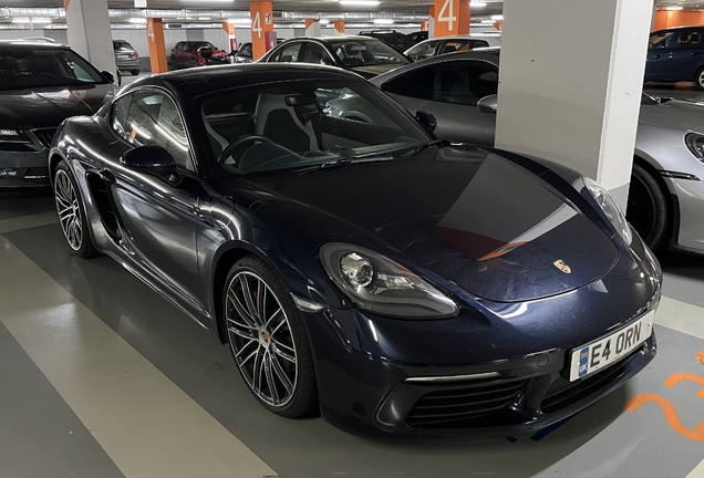 Porsche 718 Cayman S