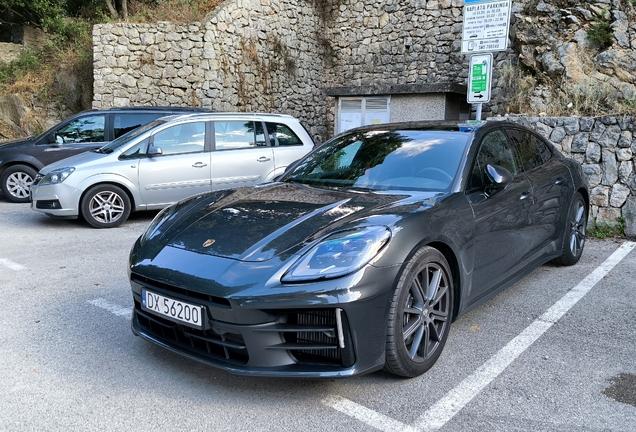 Porsche 972 Panamera Turbo E-Hybrid