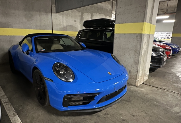 Porsche 992 Carrera 4 GTS Cabriolet
