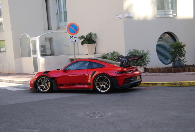 Porsche 992 GT3 RS Weissach Package
