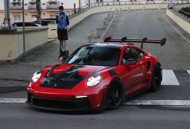 Porsche 992 GT3 RS Weissach Package