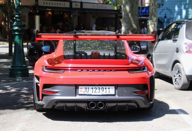Porsche 992 GT3 RS Weissach Package