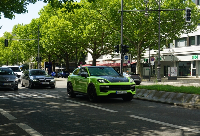 Porsche Cayenne Coupé Turbo E-Hybrid
