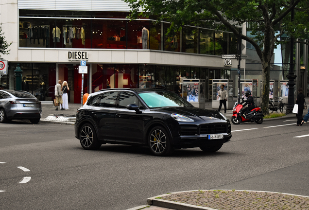 Porsche Cayenne Turbo S E-Hybrid