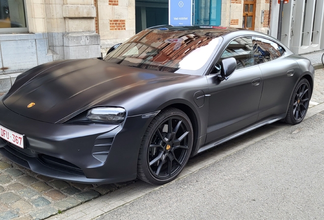 Porsche Taycan GTS