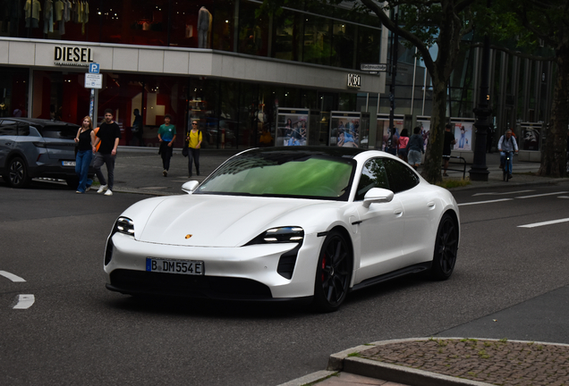 Porsche Taycan GTS