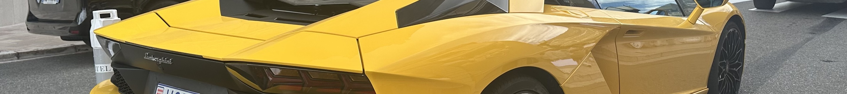 Lamborghini Aventador S LP740-4