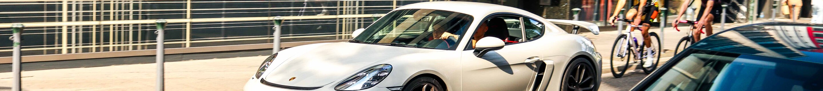 Porsche 718 Cayman GT4