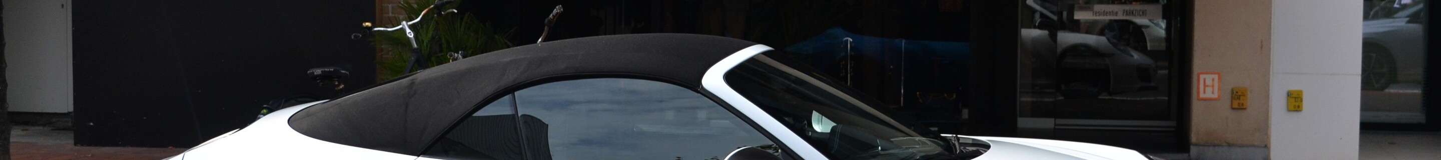 Porsche 991 Carrera 4 GTS Cabriolet MkII