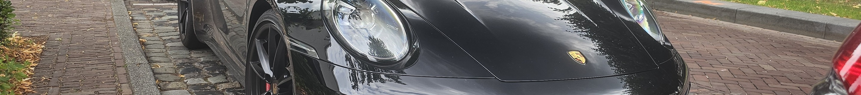 Porsche 992 Carrera 4S Cabriolet MkI