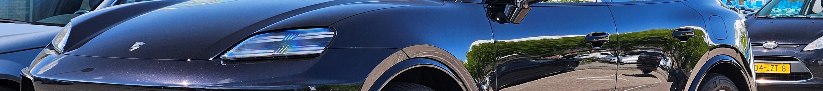 Porsche Macan EV Turbo