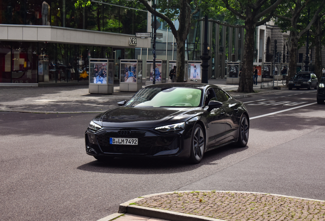 Audi RS E-Tron GT 2025