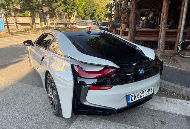 BMW i8