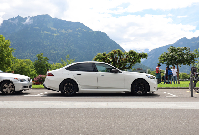 BMW M5 G90
