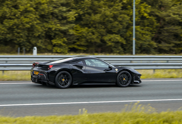 Ferrari 488 Pista