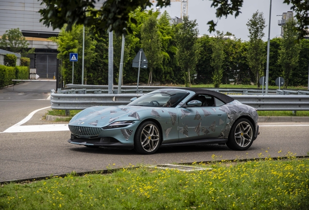 Ferrari Roma Spider