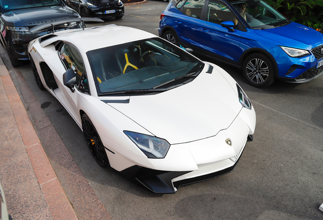 Lamborghini Aventador LP750-4 SuperVeloce