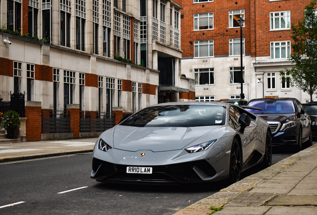Lamborghini Huracán LP640-4 Performante