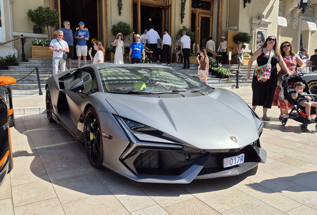 Lamborghini Revuelto