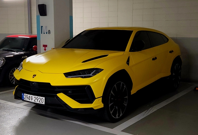 Lamborghini Urus S