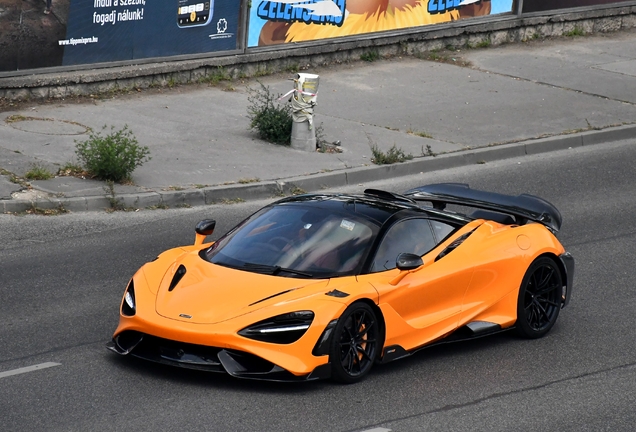 McLaren 765LT