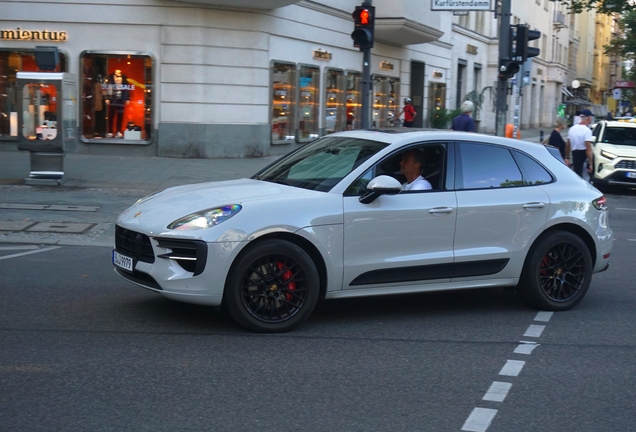 Porsche 95B Macan GTS MkII