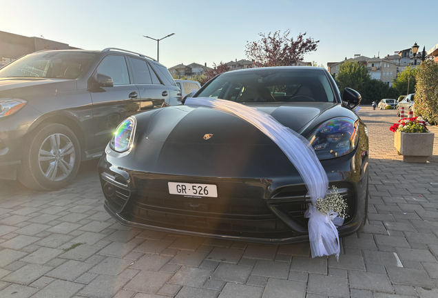 Porsche 971 Panamera Turbo