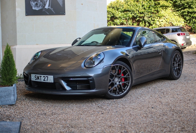 Porsche 992 Carrera 4S