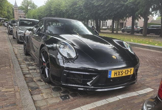 Porsche 992 Carrera 4S Cabriolet
