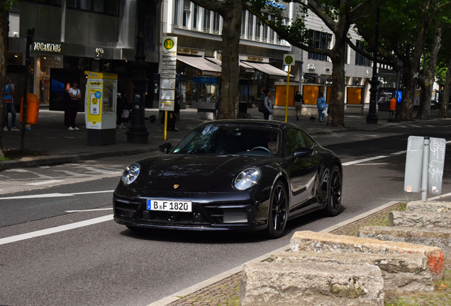 Porsche 992 Carrera S