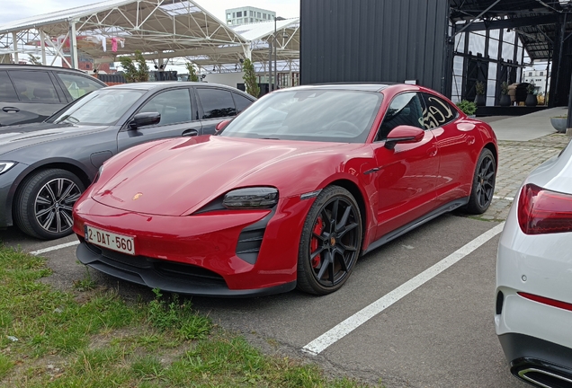 Porsche Taycan GTS