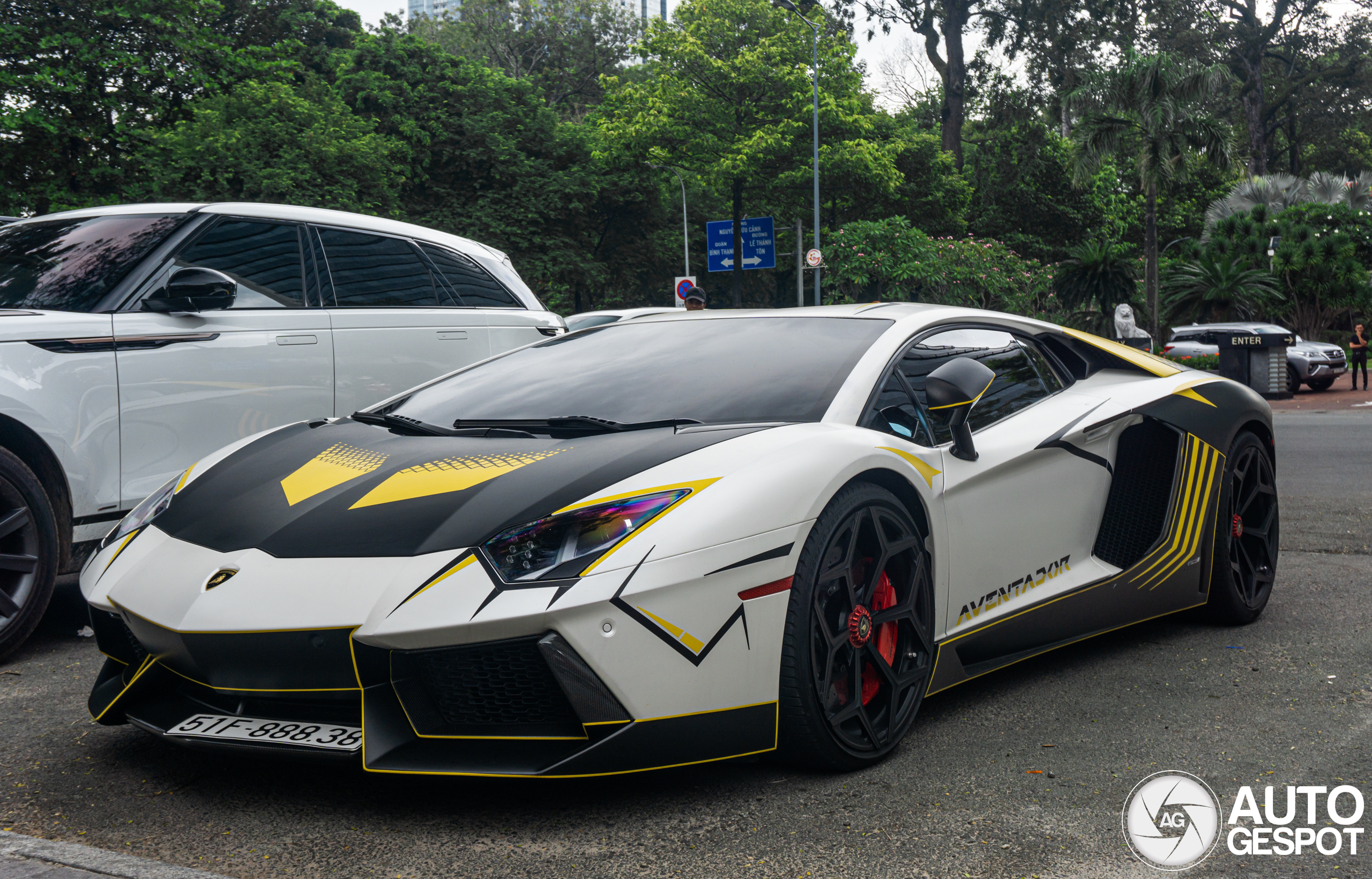Lamborghini Aventador LP700-4