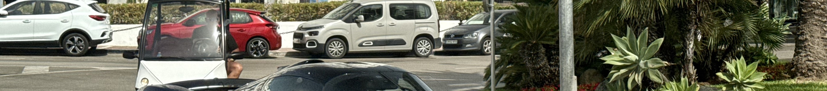 Aston Martin Valkyrie