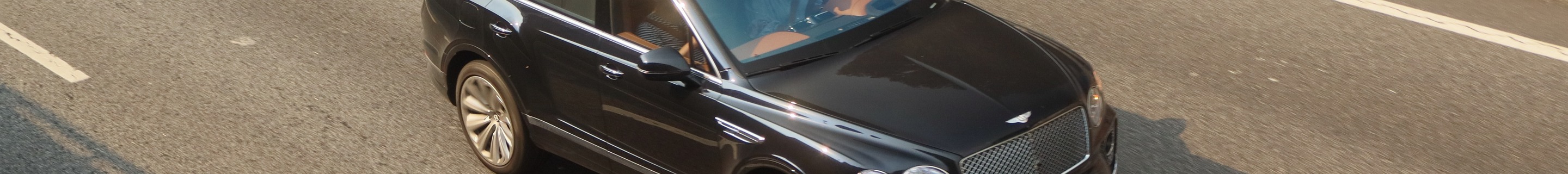 Bentley Bentayga Azure