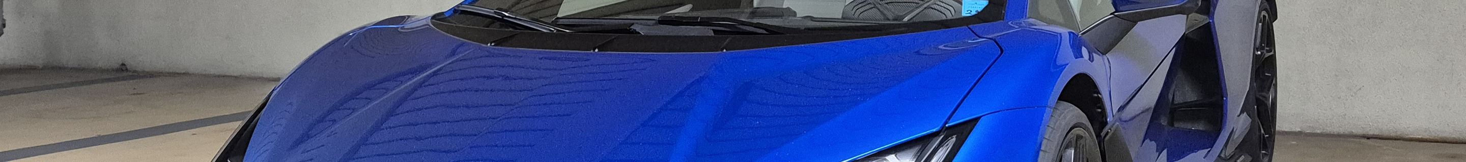 Lamborghini Revuelto