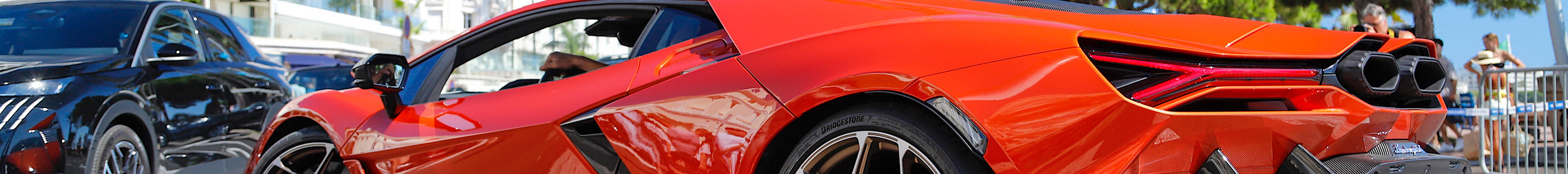 Lamborghini Revuelto