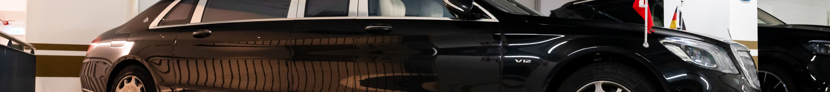 Mercedes-Maybach S 650 Pullman VV222