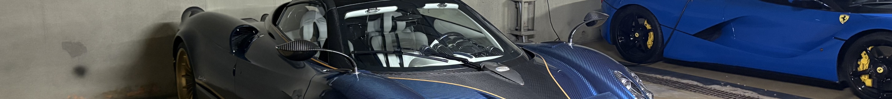 Pagani Huayra Roadster