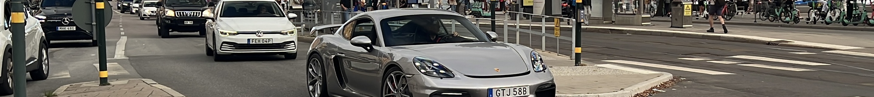 Porsche 718 Cayman GT4